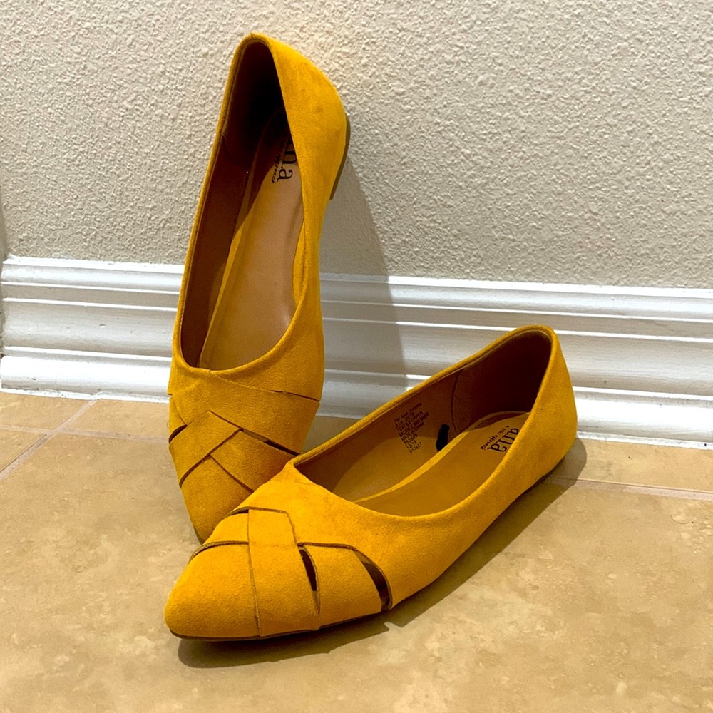 Cute a.n.a. Flats